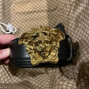 Authentic Brand NEW WITH TAGS Versace Medusa Belt